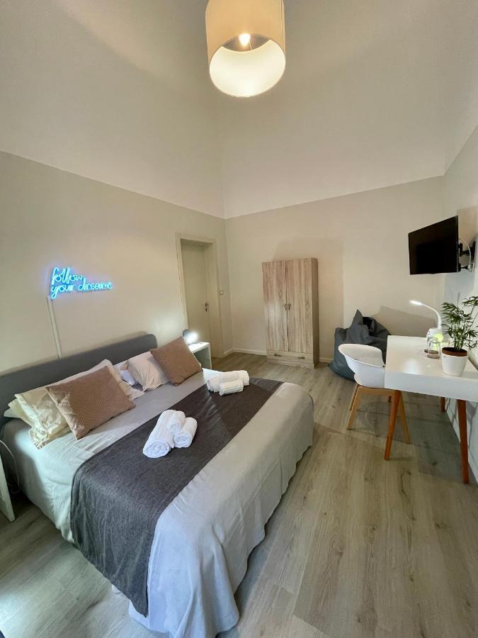 4 Balconi Paladini E Bed & Breakfast Lecce