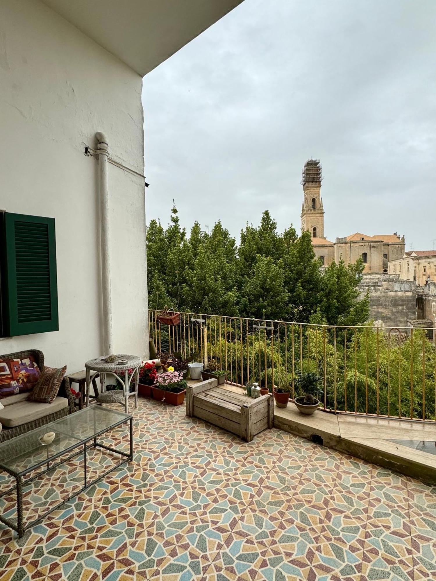 4 Balconi Paladini E Lecce